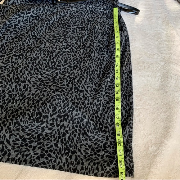 💥2/$30 Jones & Co. Animal Print Dress sz 12 - Picture 13 of 15